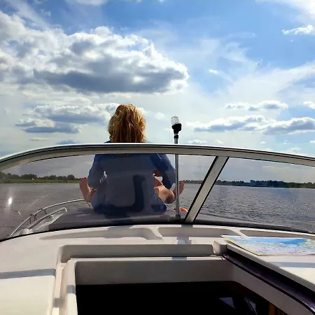 Boat & Bike - Houseboat ספינת מלון *